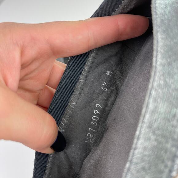 Stuart Weitzman Quilted Metallic Silver Gold Skimmer Slip On Flat Shoes 6.5 - Picture 6 of 9